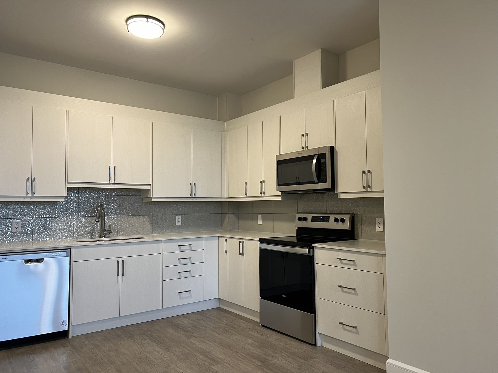 Sponge White Modern Series Cabinets